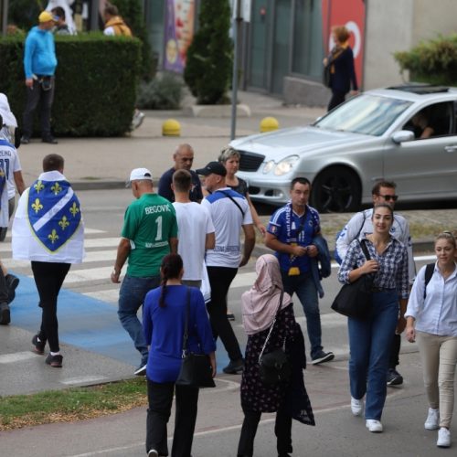 Ljiljani na ulicama Zenice: Pobjeda Bosne je imperativ
