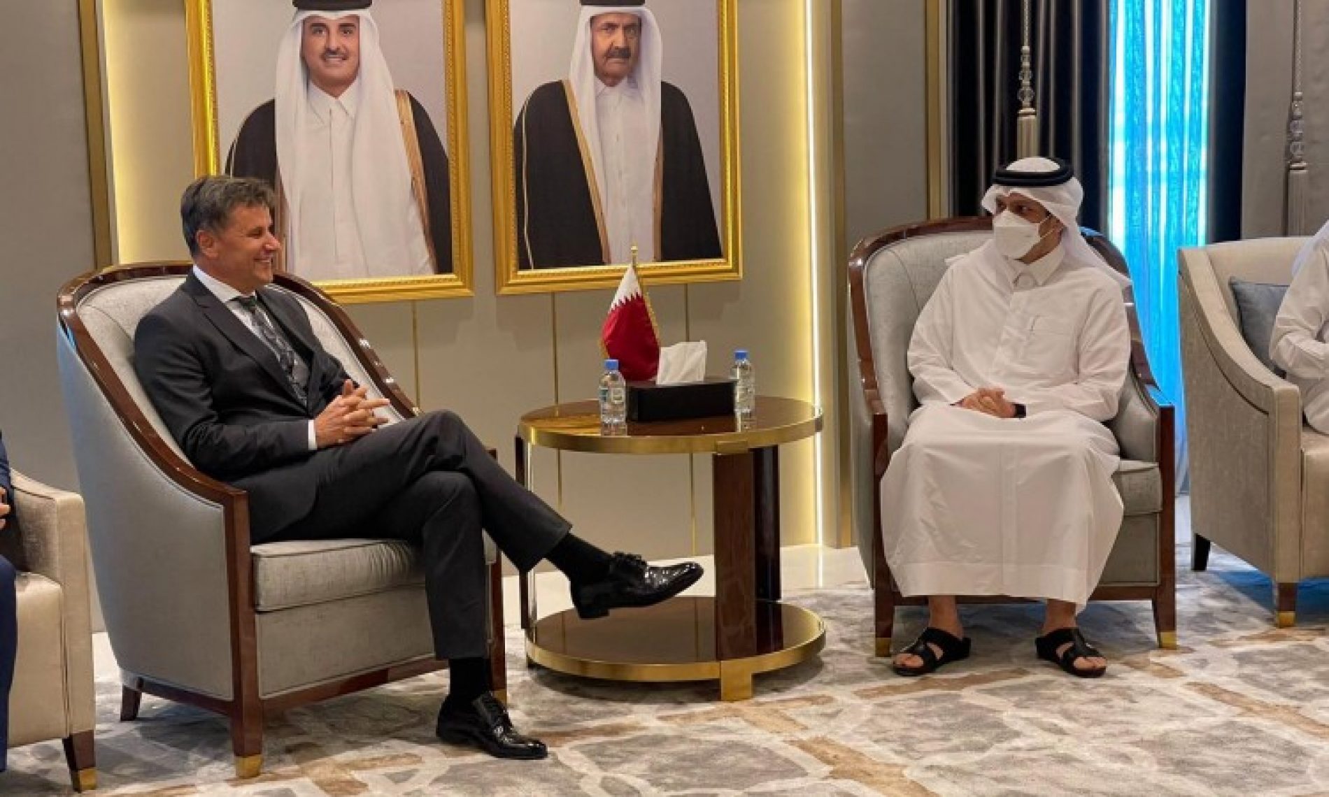 Jačanje ekonomske saradnje s Katarom,  posebno u oblasti namjenske industrije