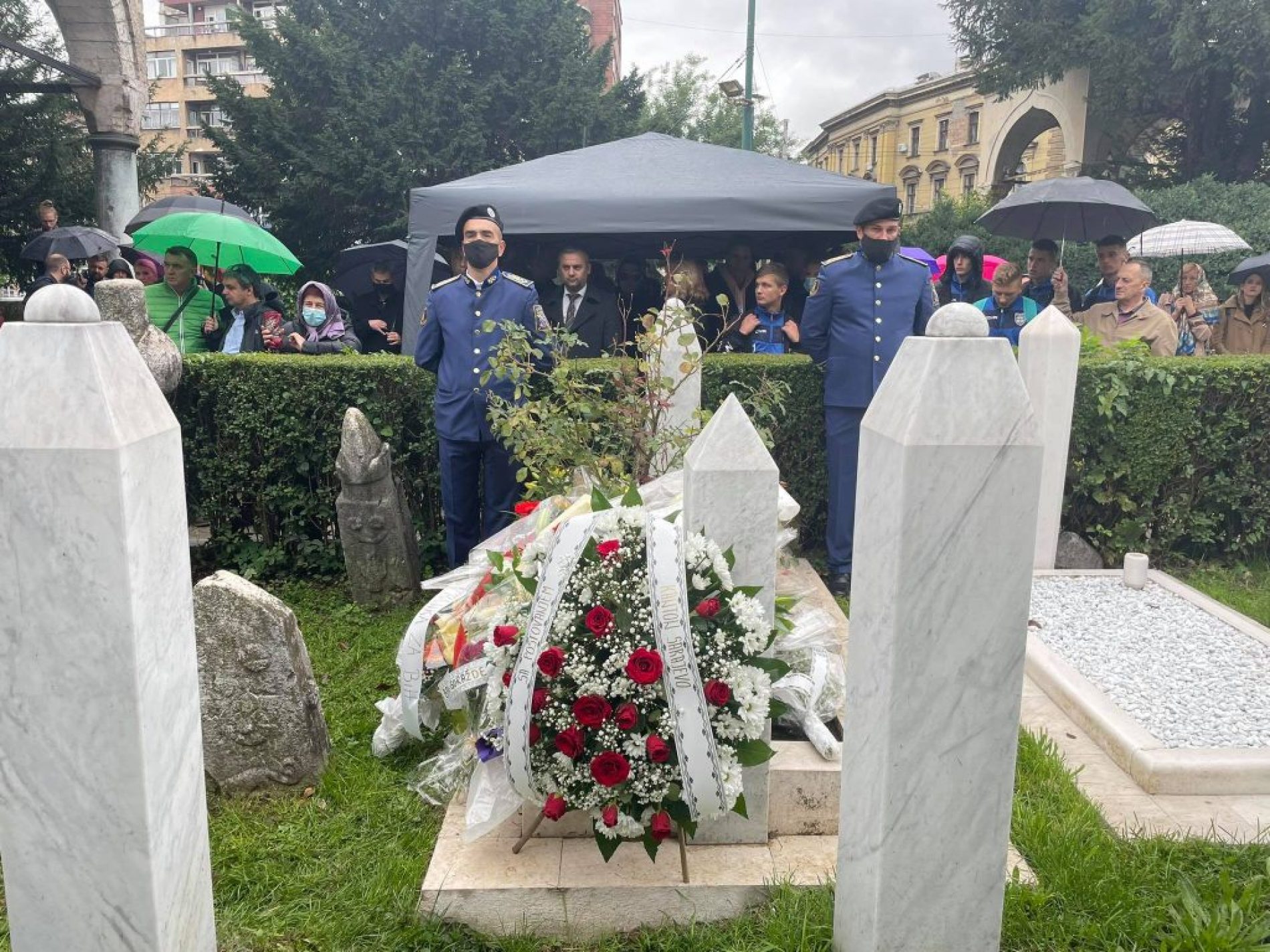 Sarajevo: U haremu Ali-pašine džamije odata počast legendarnom komandantu Zaimu Imamoviću