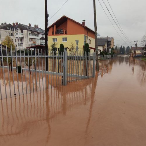 U Sarajevu potopljena brojna naselja