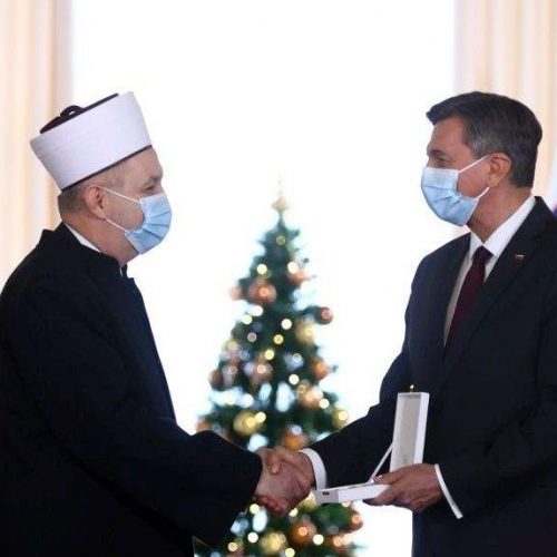 Predsjednik Republike Slovenije uručio srebreni orden za zasluge muftiji Grabusu