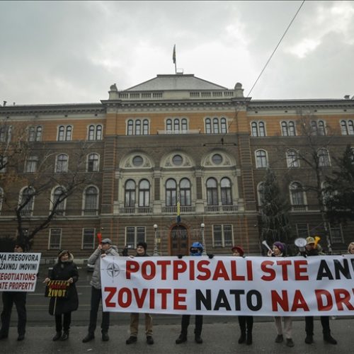 Grupa građana protestirala ispred zgrade Predsjedništva Bosne i Hercegovine