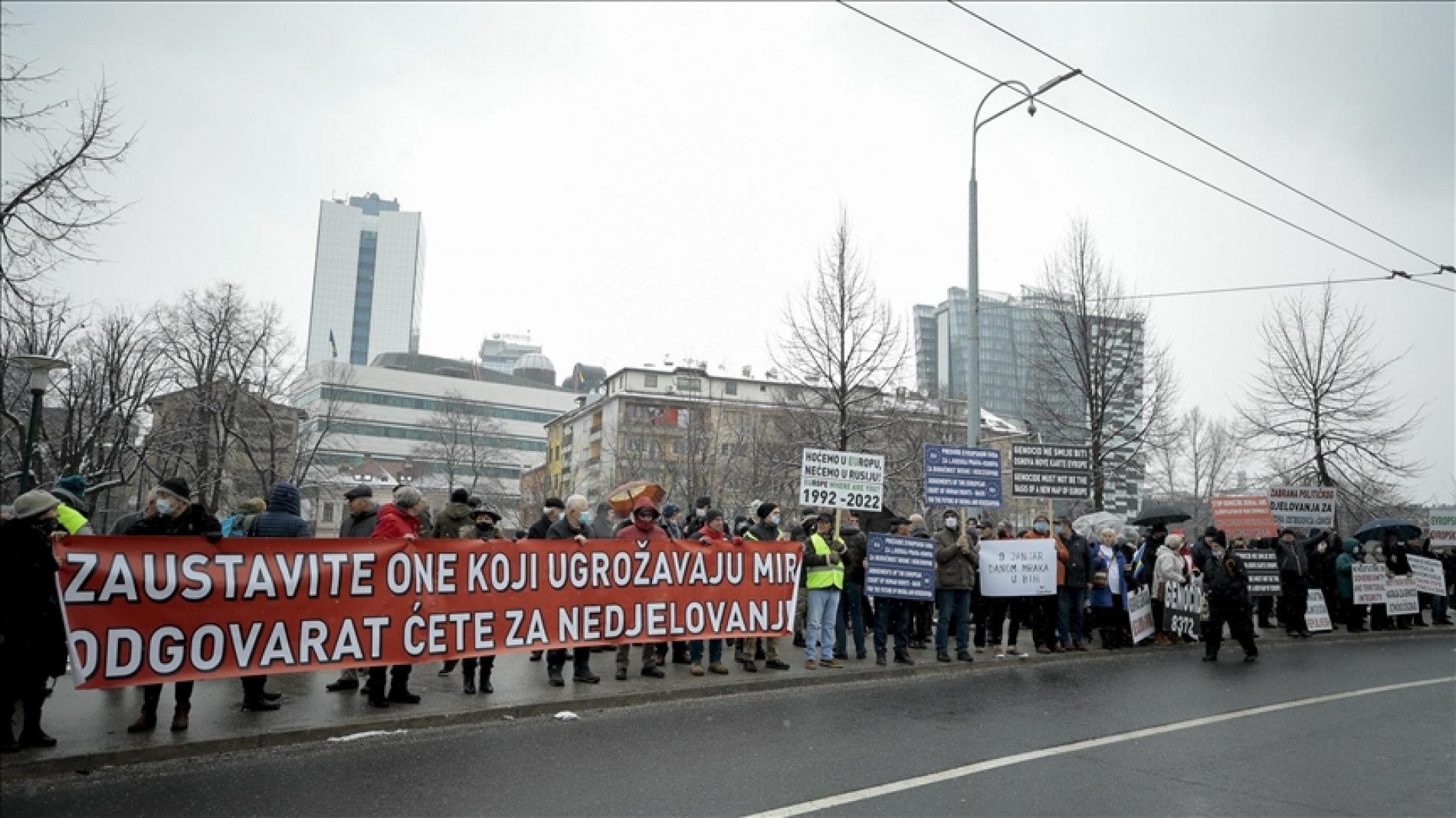 Protest ispred OHR-a: “Genocid ne smije biti osnova nove karte Evrope”