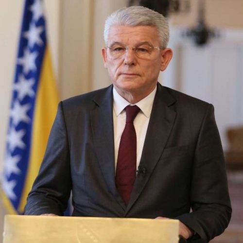 Džaferović: Vučić se postavlja kao sponzor Dodikovog udara na ustavni poredak Bosne i Hercegovine