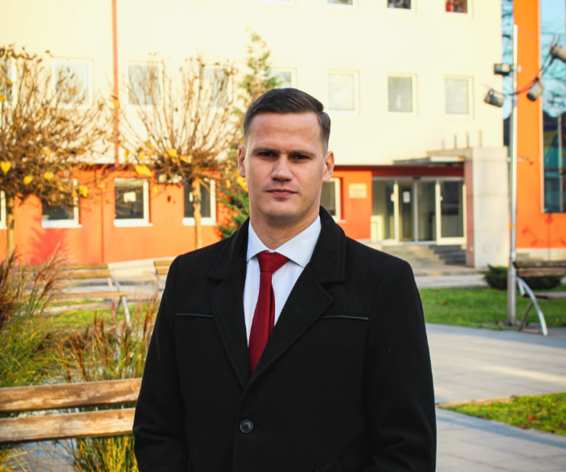 Irfan Halilagić – 34-godišnji pravnik iz Lukavca bit će najmlađi premijer u državi