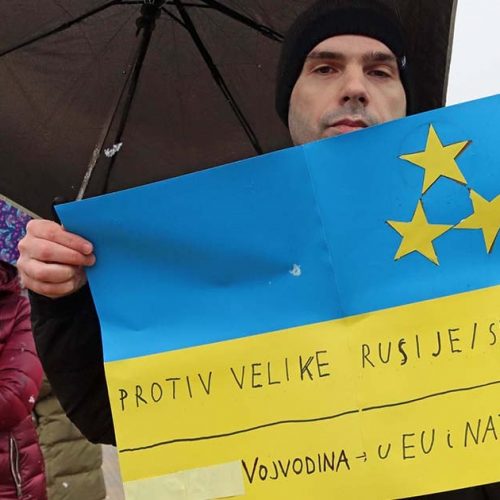 Učesnici skupa podrške Ukrajini u Novom Sadu: Srbijansko klackanje između istoka i zapada kockanje sa sudbinom društva
