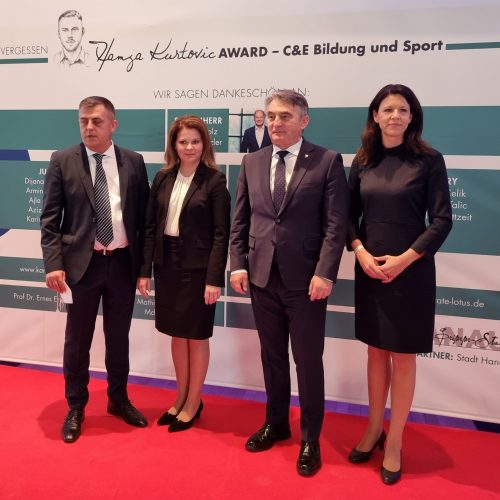 Komšić prisustvovao dodjeli nagrade „Hamza Kurtović Award – C&E obrazovanje i sport“ u Hanauu