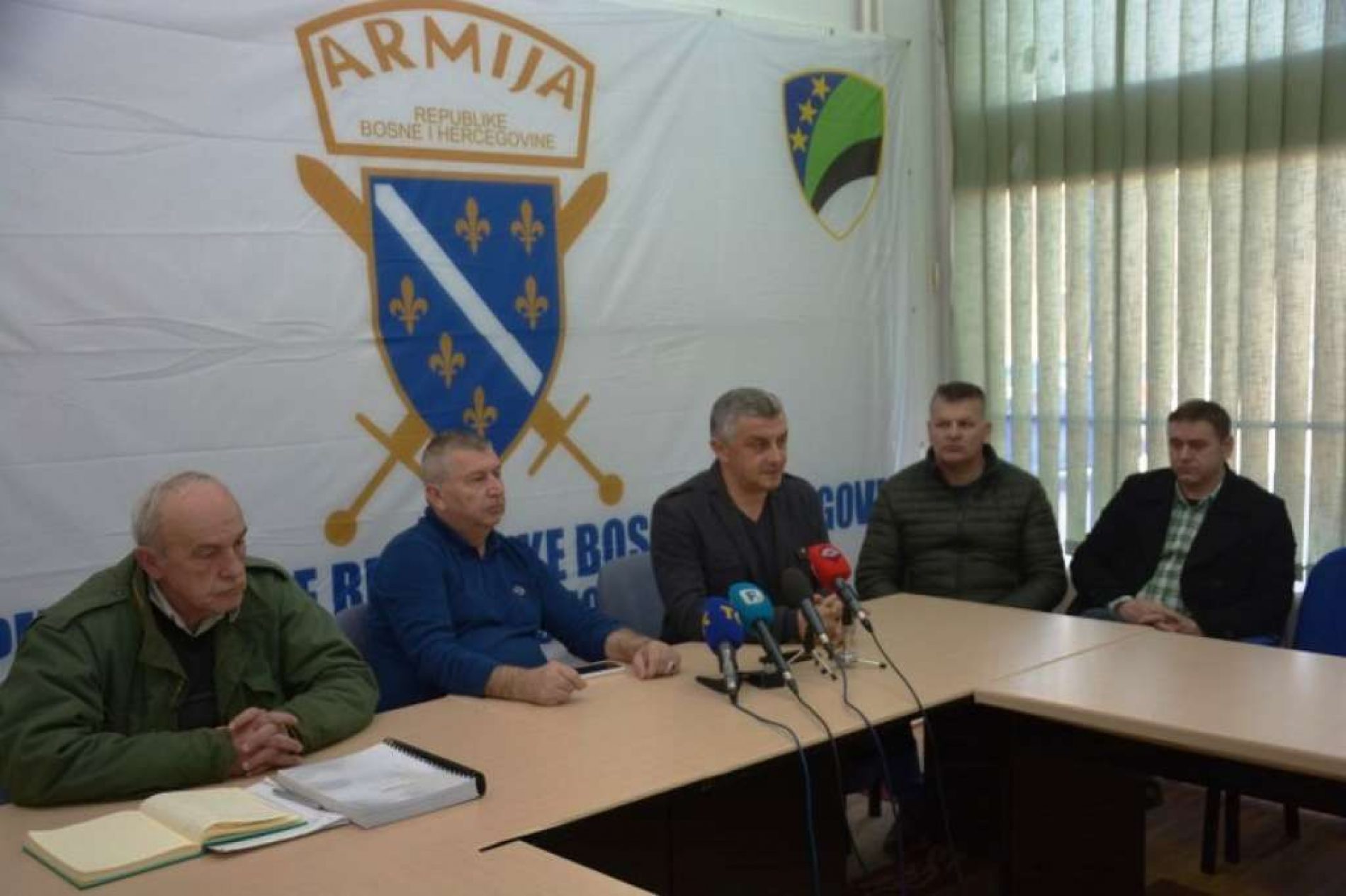 Koordinacija boračkih saveza Tuzlanskog kantona poziva institucije vlasti da zaštite bosanske građane
