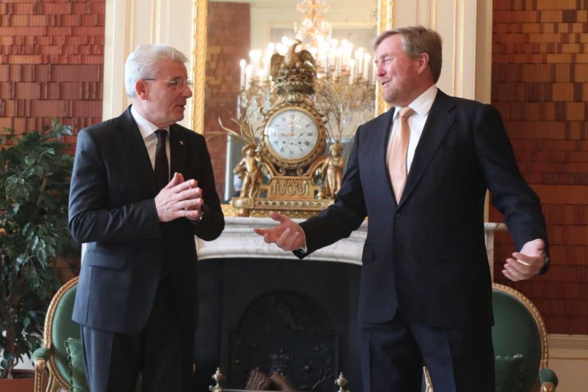 Džaferović se sastao s holandskim kraljem i gradonačelnikom Haga