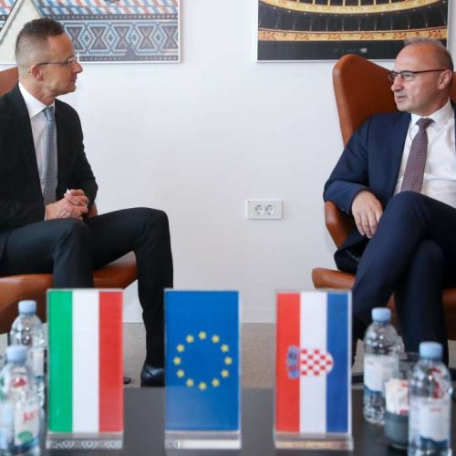 Mađarski ministar u Zagrebu: Dao podršku Čovićevim zahtjevima i Dodiku