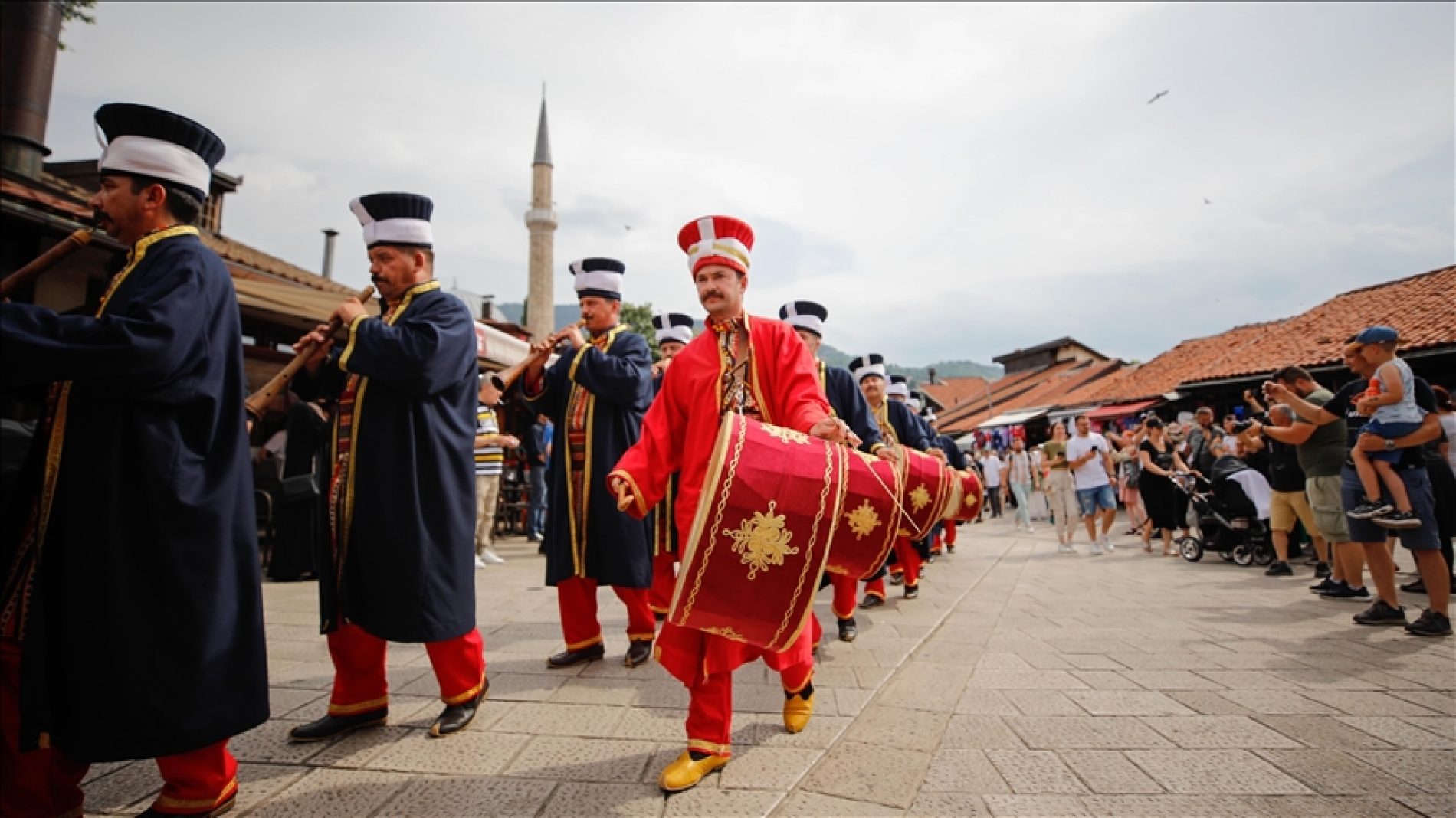 Sarajevo: Tradicionalni turski vojni orkestar “Mehter“ održao koncert na Baščaršiji