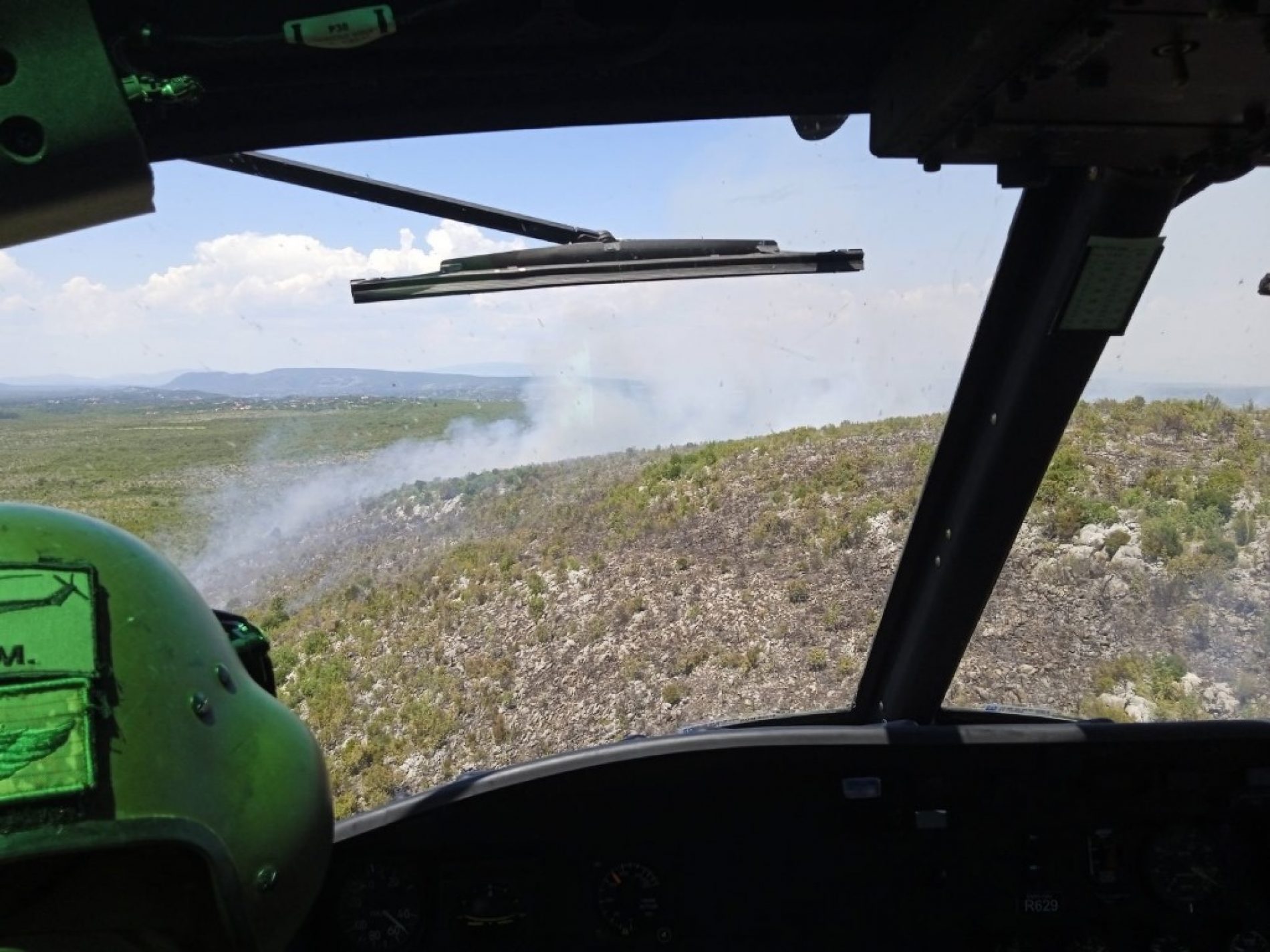 Helikopteri OS BiH angažirani na gašenjima požara u općinama Konjic i Čitluk