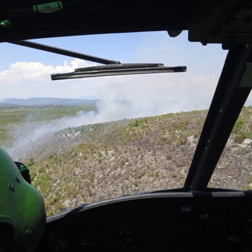 Helikopteri OS BiH angažirani na gašenjima požara u općinama Konjic i Čitluk