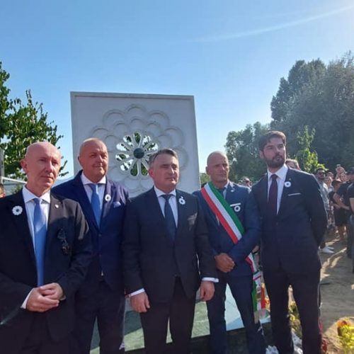 Komšić i Dunović u Italiji prisustvovali otvaranju spomen obilježja ‘Cvijet Srebrenice’