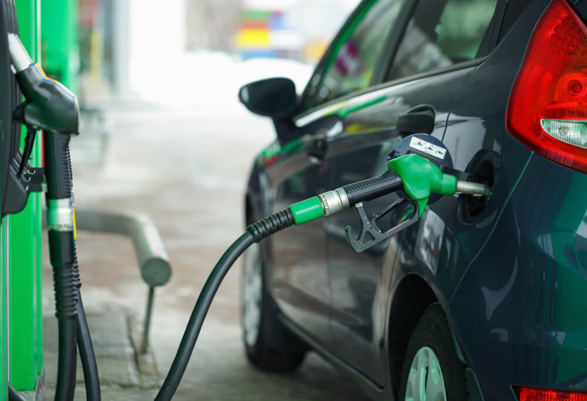 Nastavljen blagi pad cijena goriva u FBiH