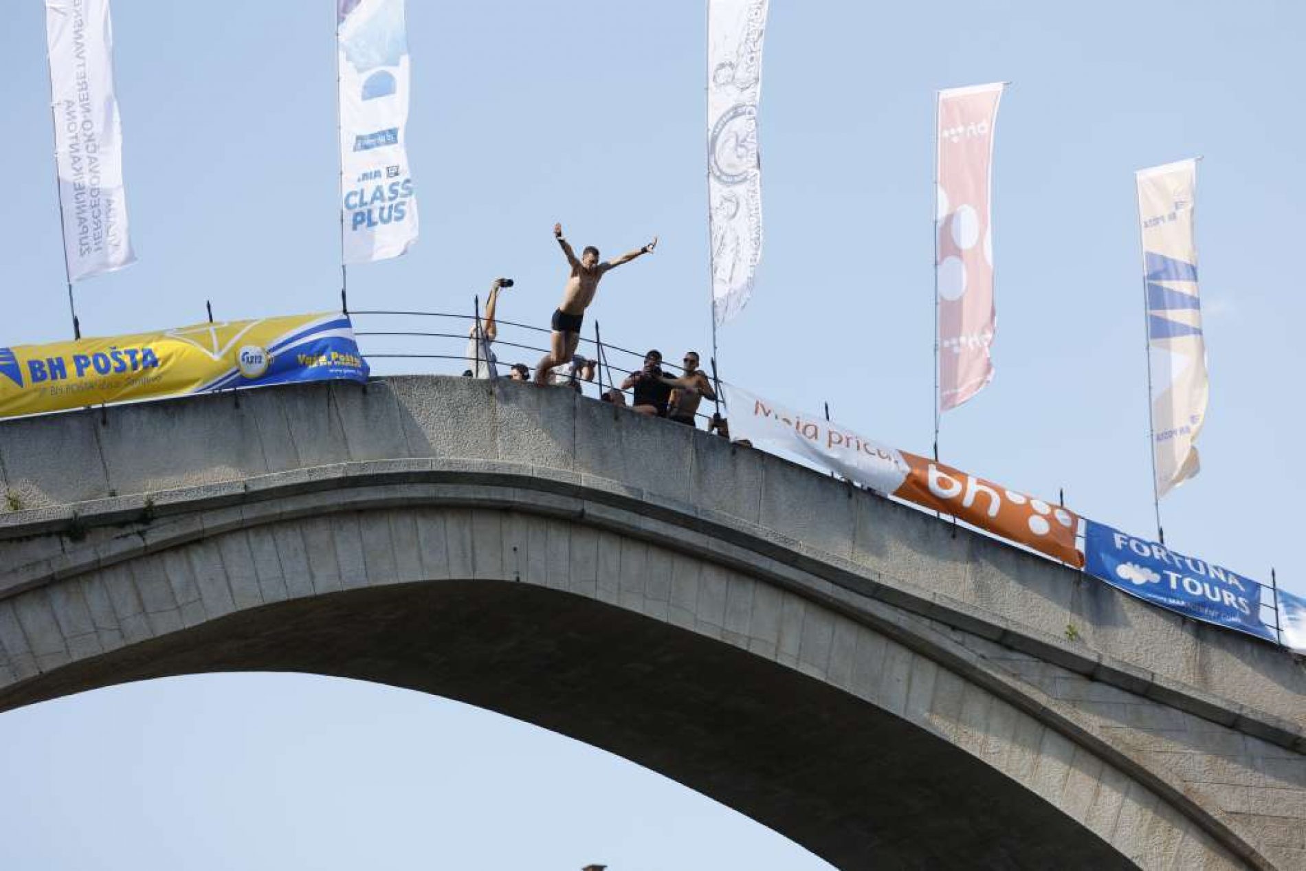 Evald Krnić i Igor Kazić pobjednici Skokova sa Starog mosta u Mostaru