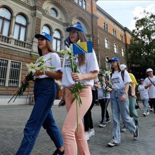 U Sarajevu održan tradicionalni defile “Mladi na putu života“