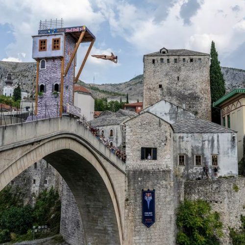 Danas veliko finale Red Bull Cliff Divinga u Mostaru