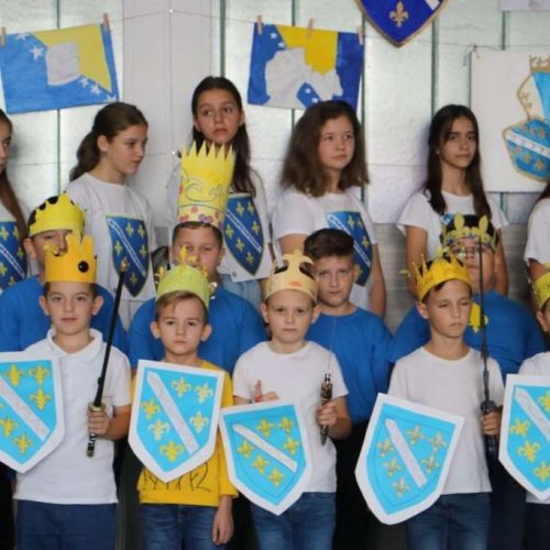 U školama tuzlanskog kantona obilježeni dani krunisanja kralja Bosne – Tvrtka I Kotromanića