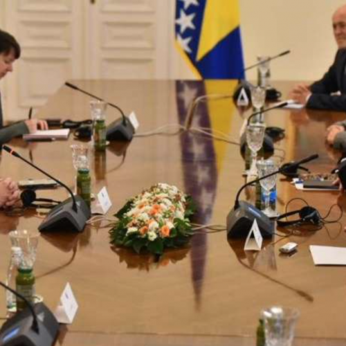 Ugrožavanje stabilnosti kao srpski politički adut: Dodik je nagradio Putina jer želi pridobiti Zapad za svoju agendu
