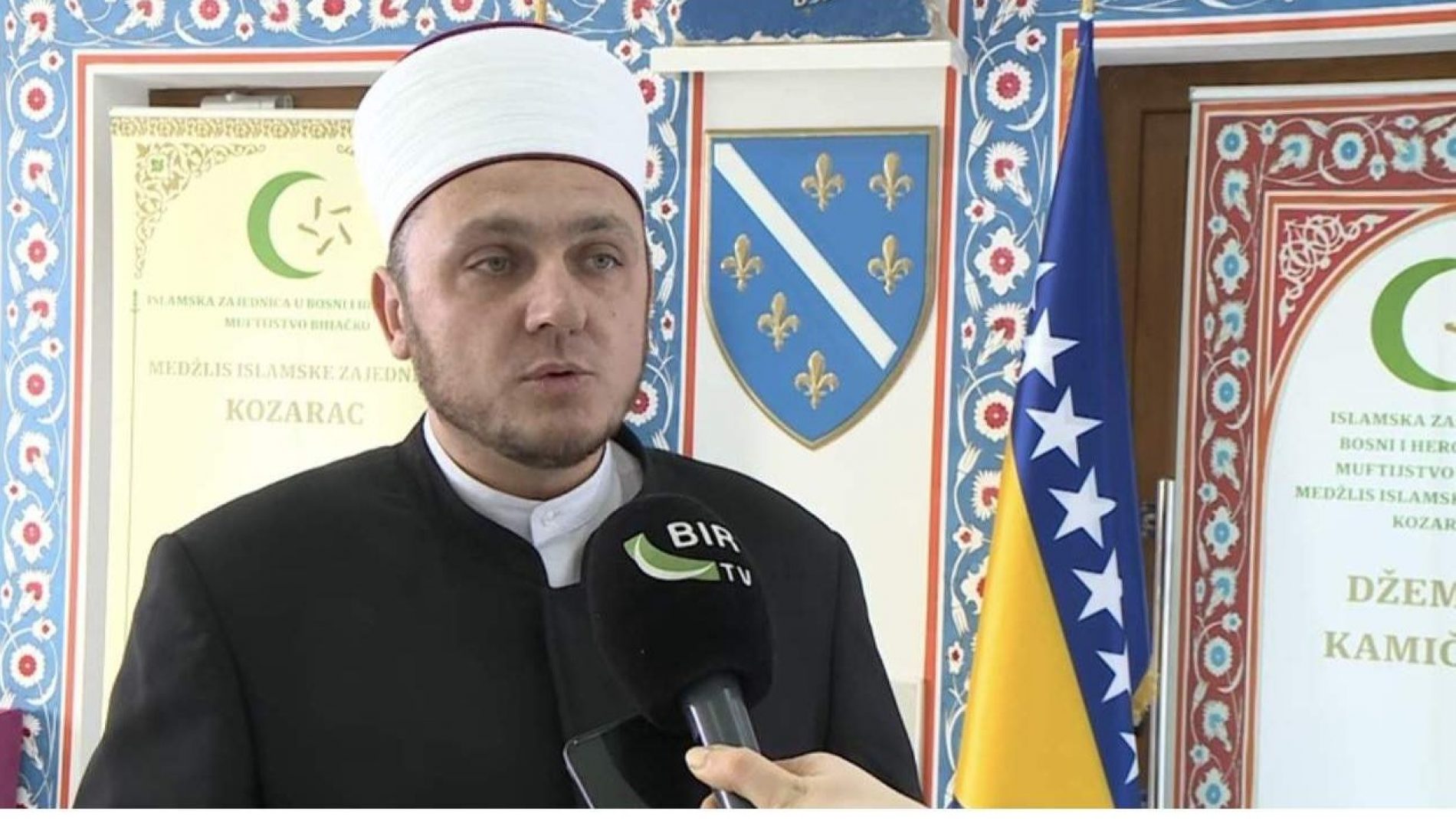 Reisul-ulema: Dok se ponovo vrši progon vjerskog službenika, bošnjački intelektualci šute. Da li se boje Milorada Dodika?