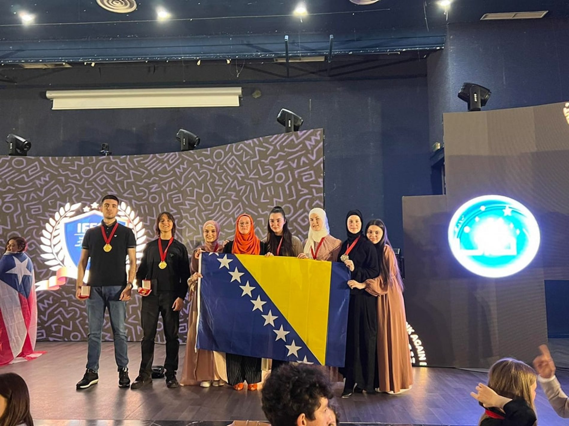 Medalje za bosanske učenike na  međunarodnom takmičenju iz nauke, inženjeringa i tehnologije u Tunisu