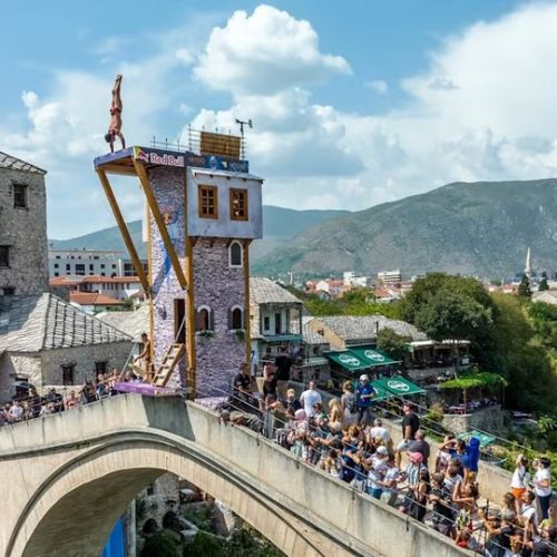 Red Bull Cliff Diving i ove godine dolazi u Mostar