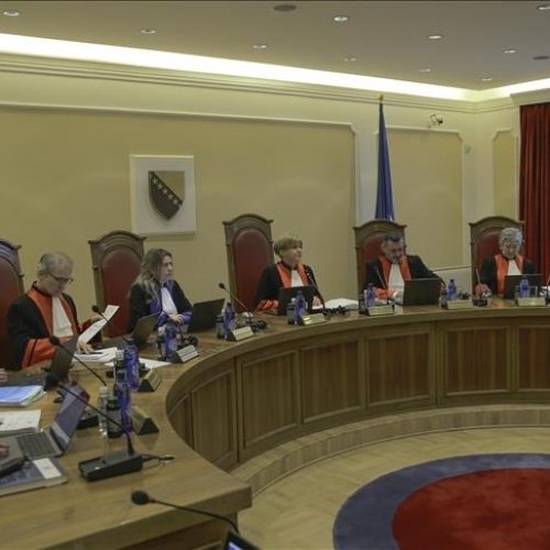 Ustavni sud BiH: Privremeno stavljen van prave snage Zakon o nepokretnoj imovini u Rs-u