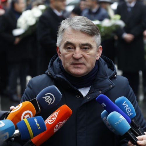 Komšić: Opasno je nadati se da će stranci zaustaviti Dodika