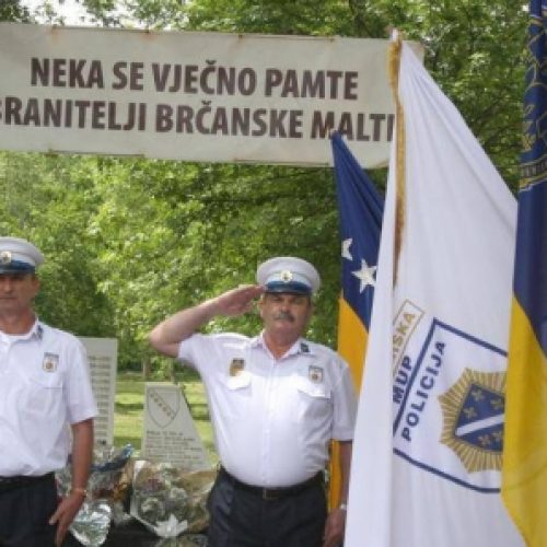 Grad Tuzla obilježava 15. maj dan odbrane od agresora