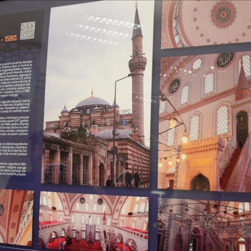 Otvaranjem izložbe “Džamije Bošnjaka u Istanbulu” počela manifestacija “Dani džemata i džamija”
