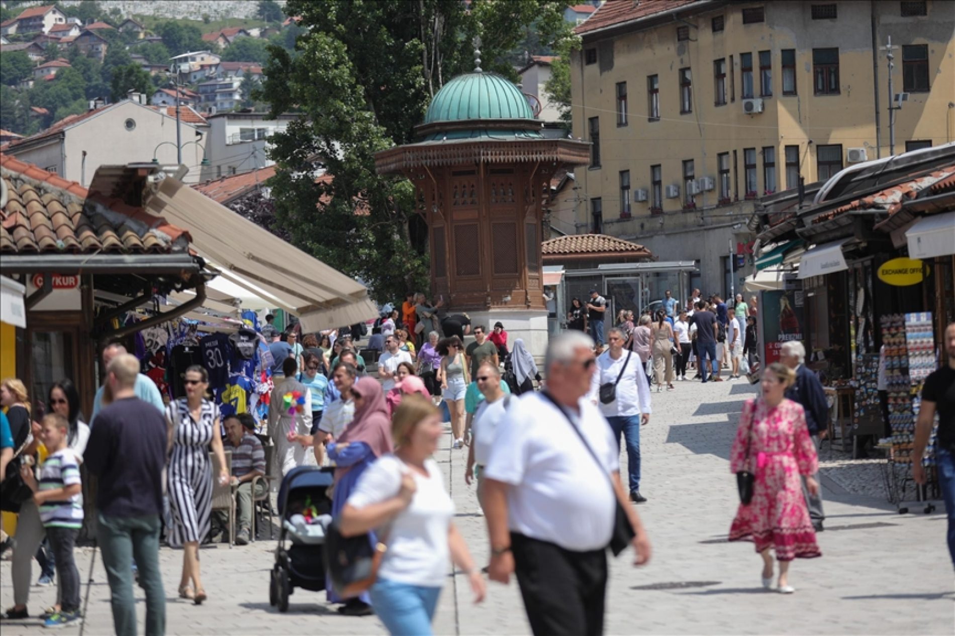 Napokon lijepo vrijeme izmamilo brojne građane na ulice Sarajeva