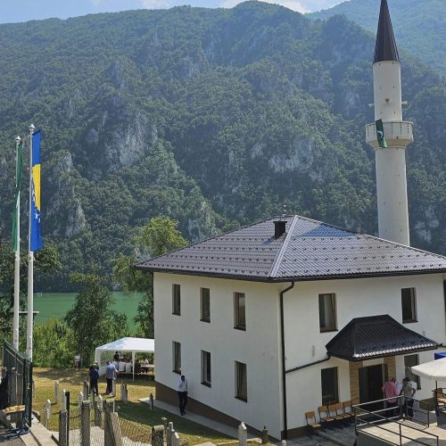 Svečano otvorena džamija u Klotjevcu – na krajnjem istoku naše domovine