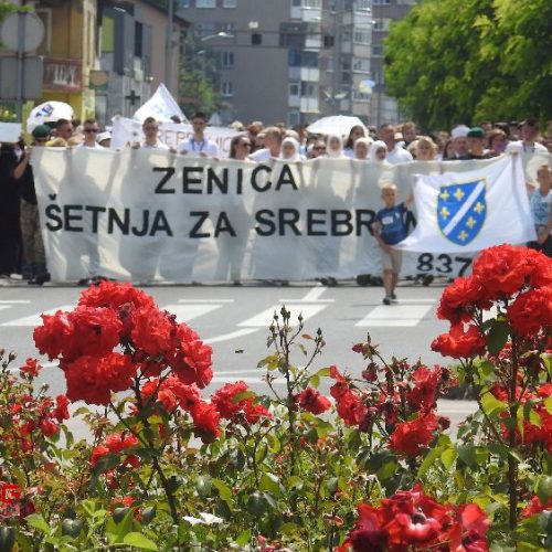 Više hiljada Zeničana na šetnji za Srebrenicu