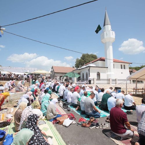 Svečano otvorena Tucakovića džamija u Rabranima kod Neuma