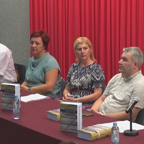 Na Filozofskom fakultetu Univerziteta u Tuzli upriličena promocija „Bosanskog pravopisa“ Refika Bulića