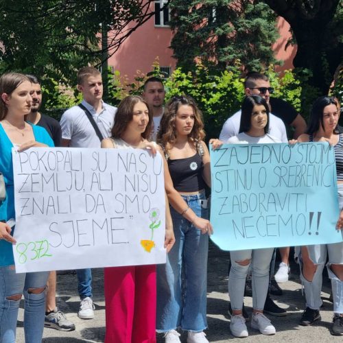 Sarajevo: Studenti od dekana traže sankcije za kolegice koje su veličale zločinca Mladića