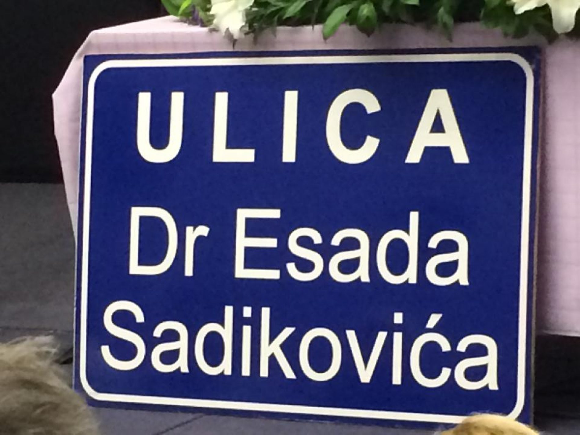 Javni poziv političkom establišmentu Prijedora i svim probosanskim subjektima u Prijedoru za imenovanje ulice “Dr. Esad Sadiković.”