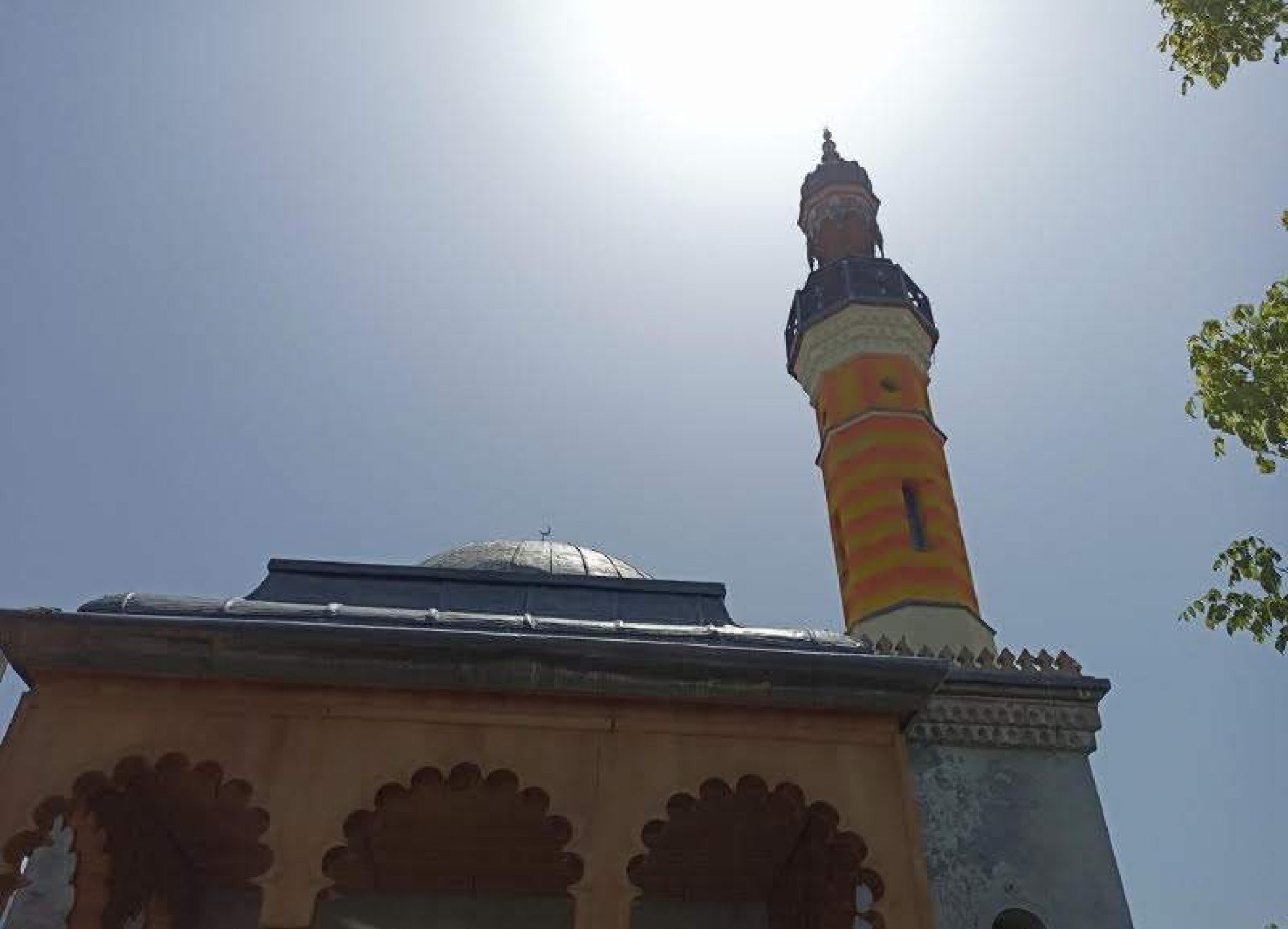 Tuzlanska Šarena džamija u novom ruhu: Munari i kupoli vraćen sjaj od prije 135 godina