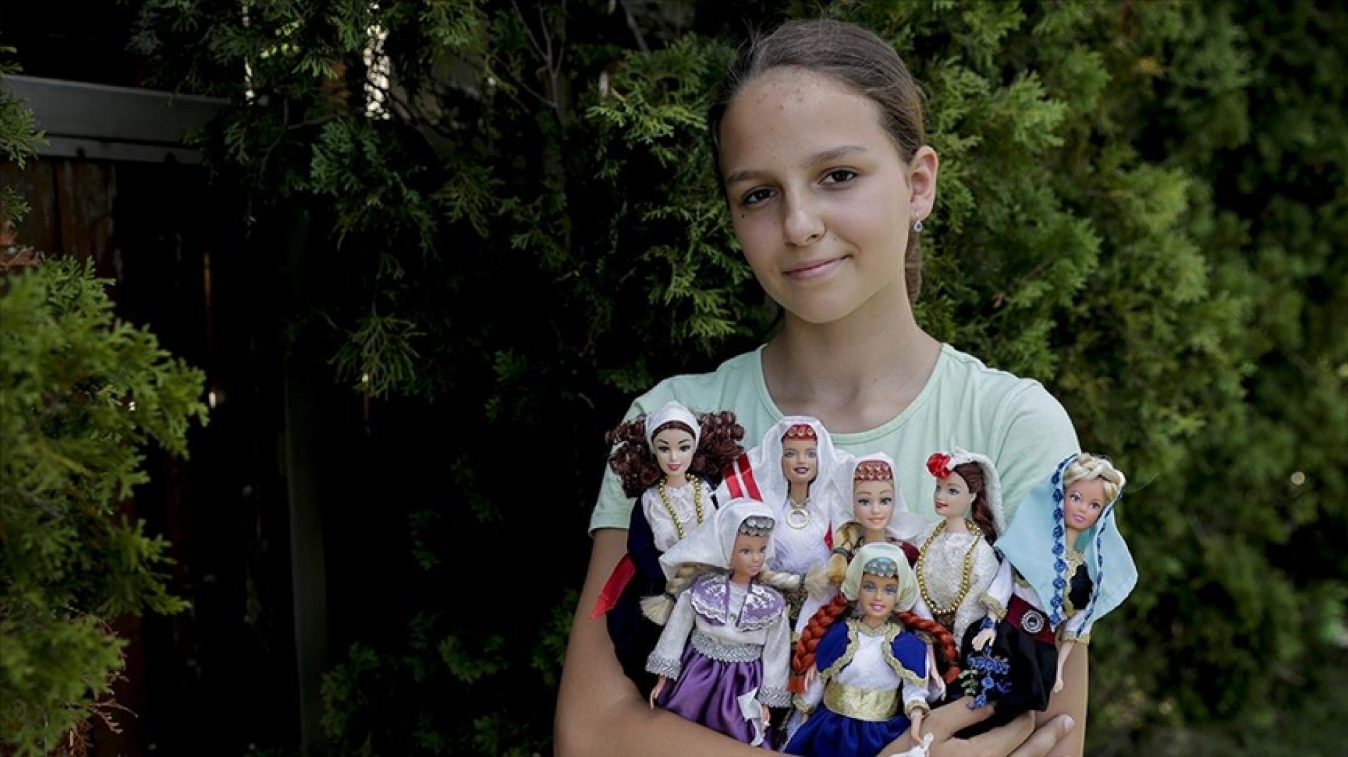 Upoznajte “Bosnian Barbie”: Esmine lutke odjevene u bosansku narodnu nošnju
