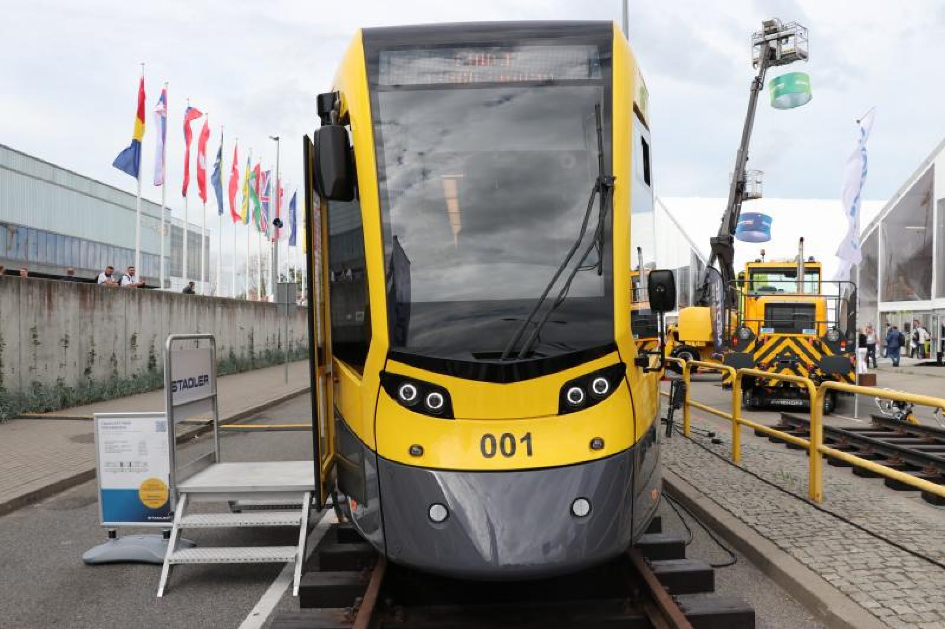 Nakon trolejbusa iz Bjelorusije, u Sarajevo stižu tramvaji iz Švicarske