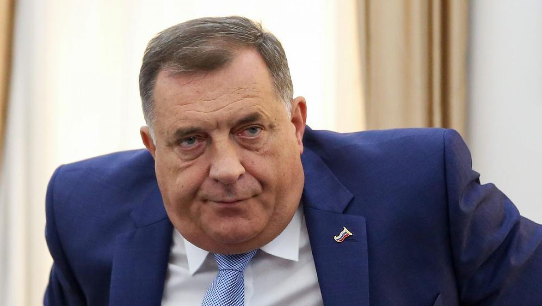  Povratnik u Zvorniku (pre)glasno rekao da je “Dodik debelo krme”, MUP Rs ga kaznio sa 100 KM!