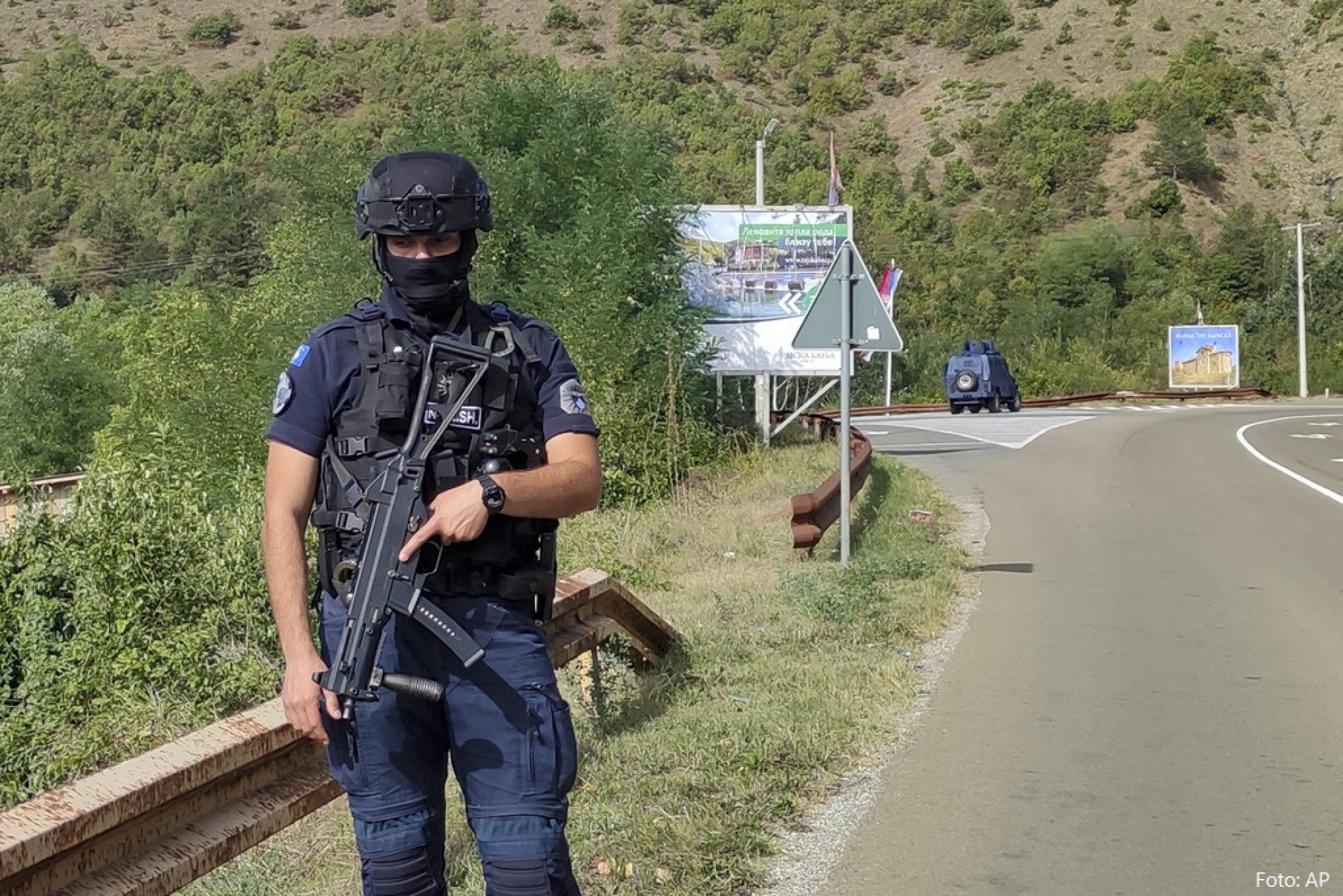 Policija Kosova ubila više napadača, ostali pod opsadom