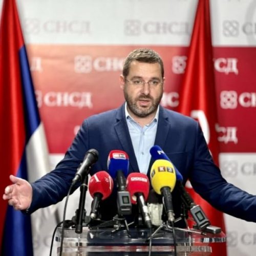 Trojka nije vlast, ona samo su/djeluje u vlasti za potrebe Dodika i Čovića
