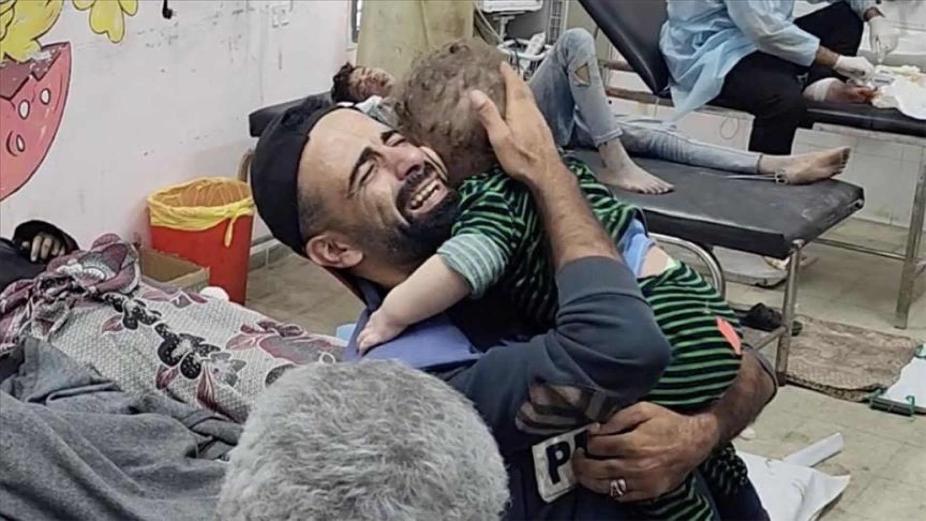 Kamerman AA koji je u Gazi izgubio četvero djece: Izrael gađa sve, pa i djecu dok spavaju