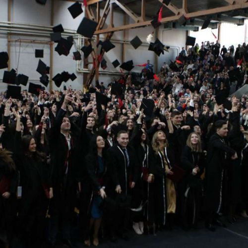 Promovisano 590 diplomanata i 85 magistranata Univerziteta u Tuzli
