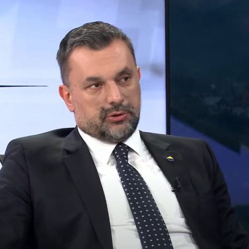 Konaković ponovo ‘disciplinira’ medije – pored bosanskih, ovaj put proziva i holandske