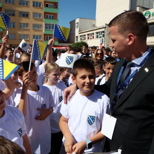 Dan Armije Republike Bosne i Hercegovine svečano obilježen u Banovićima
