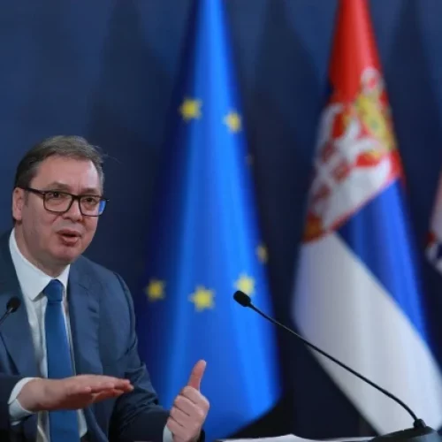 Vučić: Ciljevi rezolucije o Srebrenici su plaćanje ratne odštete