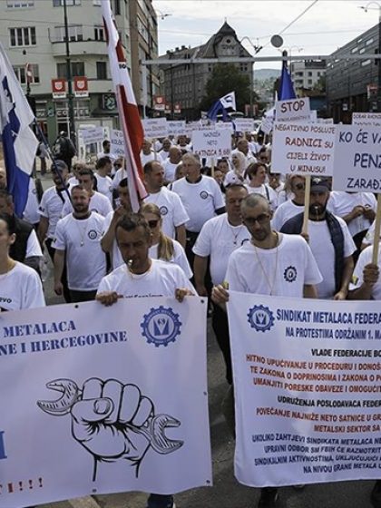 Prvomajski protesti u Sarajevu: Metalci i radnici trgovina ukazali na težak položaj zaposlenih